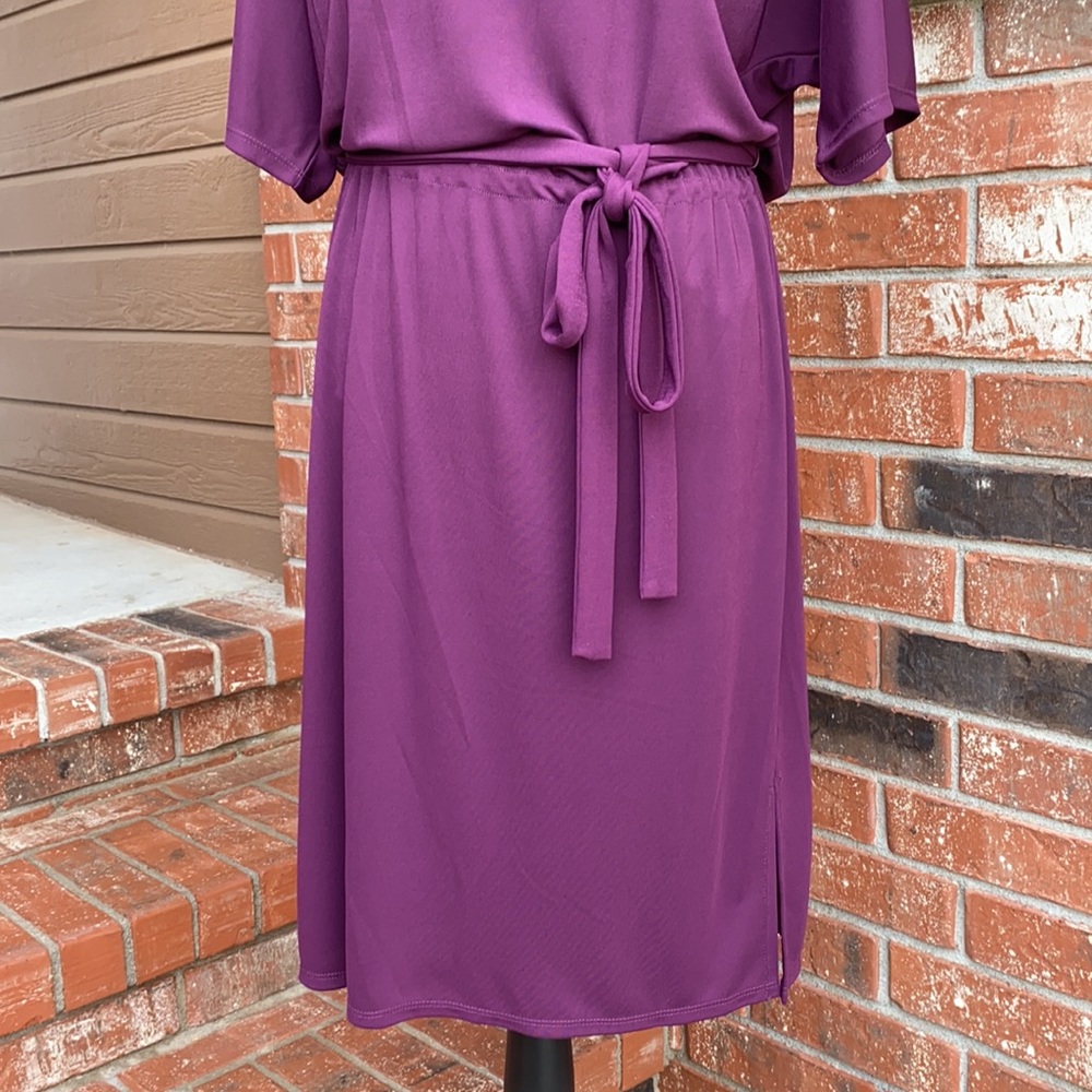 Natori Matte Jersey Blouson Midi Dress in Plum - Picture 3 of 8